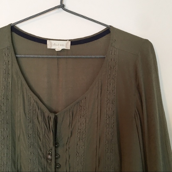 Altar’d State Bohemian Tassel Peasant Top Dark Green Small - Picture 4 of 5